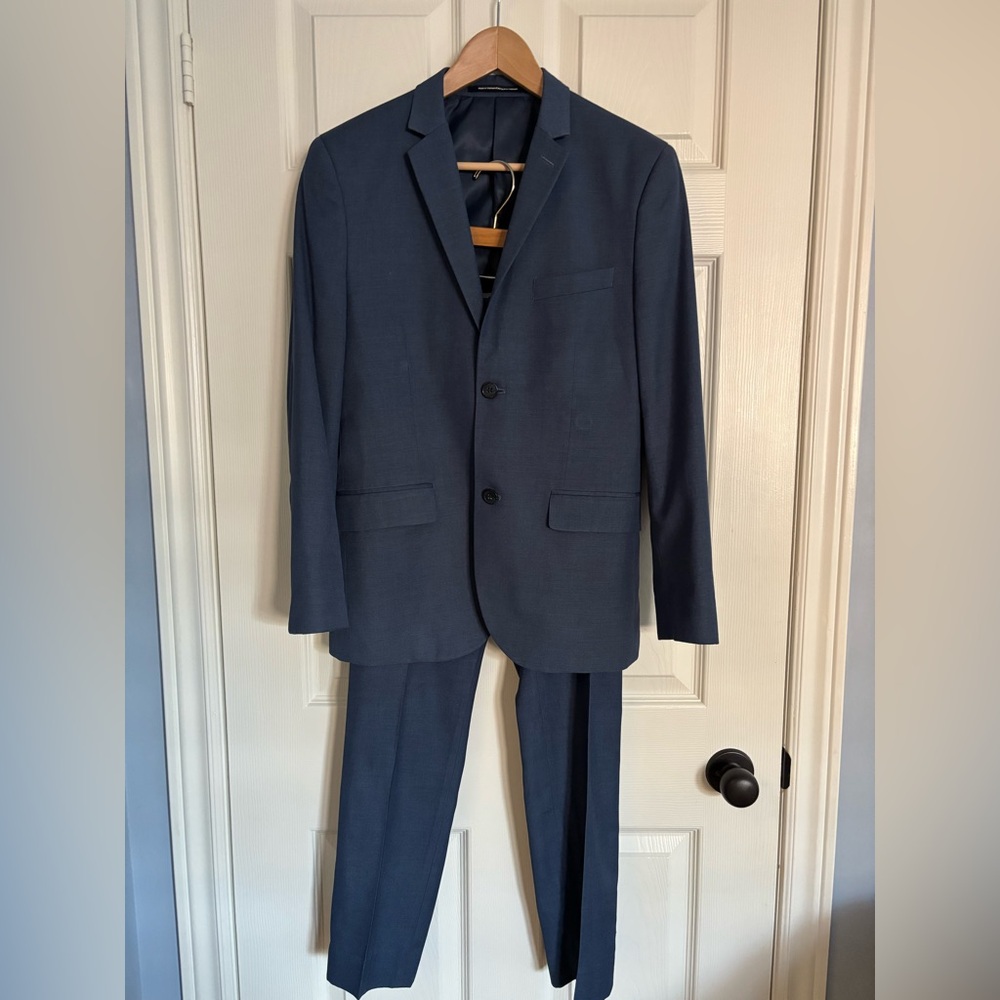 H&M Midnight Blue Suit Youth Jacket and Pant Set Size 30 pant and Size 36 Jacket
